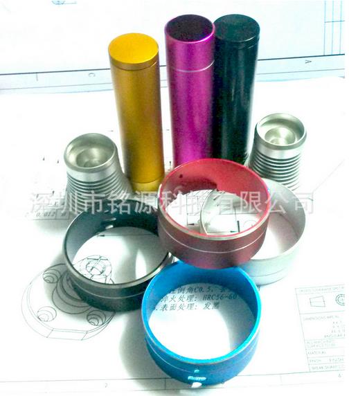 迷你音箱外殼加工精巧設(shè)計(jì)，讓音箱迷倒八方